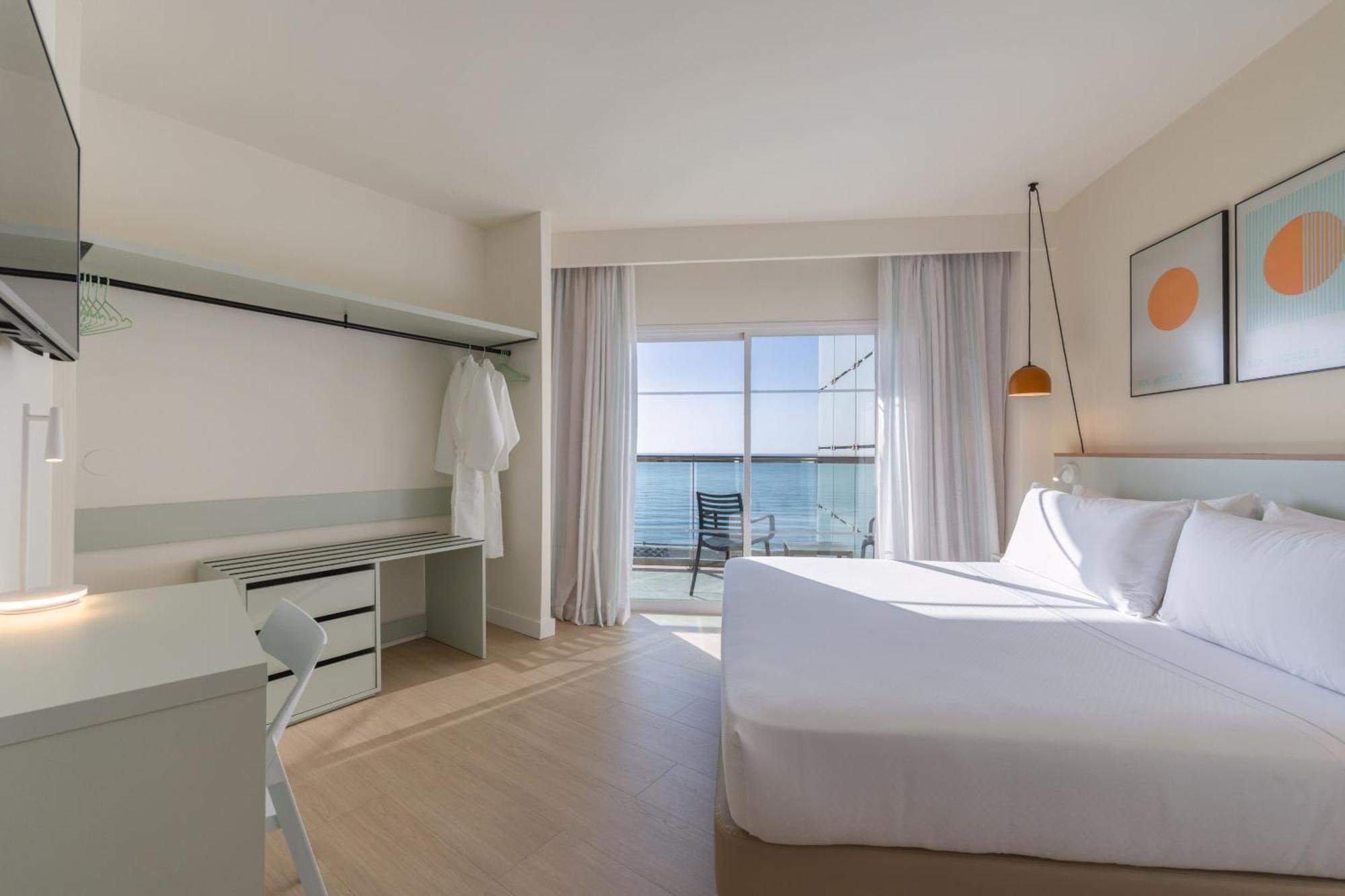 Sol Suite Frontal Sea View